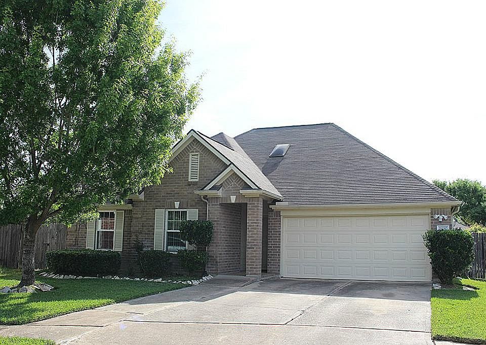 1st image of 2606 Desert Sage Dr