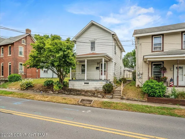 521 Shakespeare Ave, Milton, PA 17847