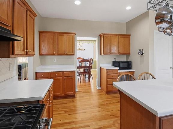 4th image of 397 Sandhill Hickory Level Rd