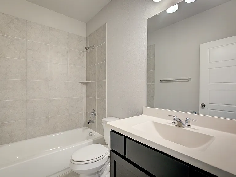 1817 Arbor Dr — Photo 5