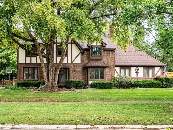 10305 Florian Rd, Louisville, KY 40223