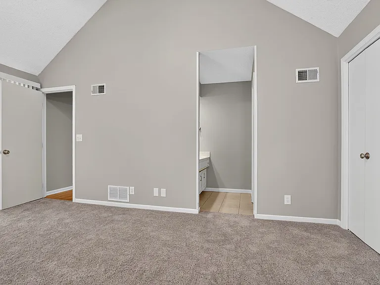 10800 W 116th St — Photo 14