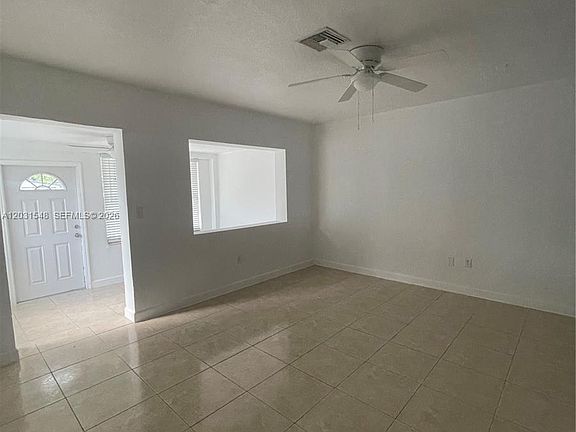 5th image of 420 SW 25th Ave