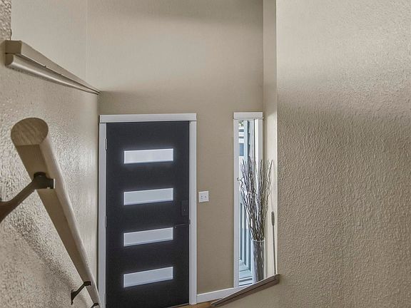 2nd image of 5121 W Margaret St