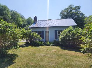 1082 W River Rd, Brattleboro, VT 05301