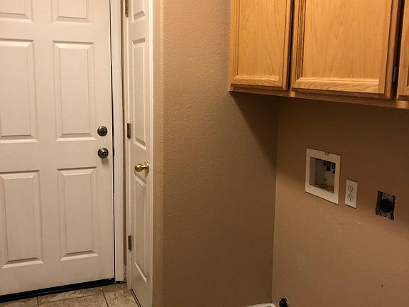 5th image of 958 San Carlos Ave