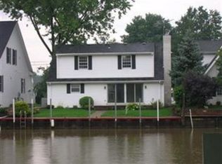 5440 Park Dr, Vermilion, OH 44089