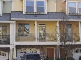 1922 NE 49th Way, Hillsboro, OR 97124