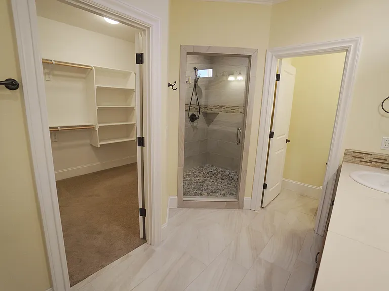 9706 SE Hillcrest Rd — Photo 34