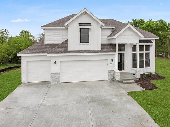 4th image of 209 NE Hoot Owl St