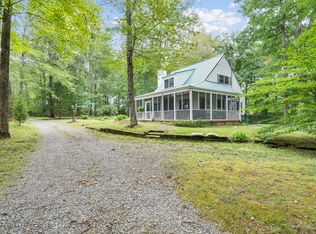 1422 Liberty Rd, Charlotte, TN 37036