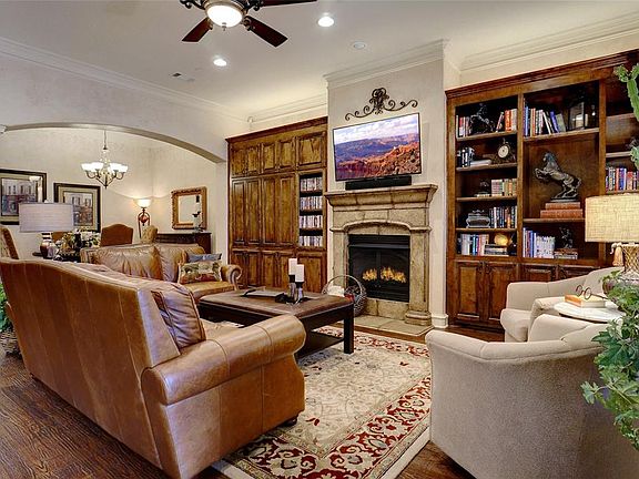 5th image of 74 Casa Ln