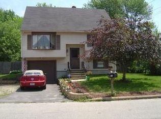 185 Charlotte St, Manchester, NH 03103