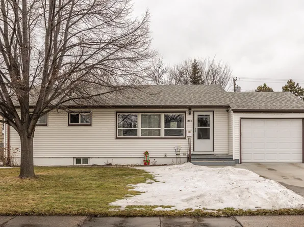 1404 N 11th St, Bismarck, ND 58501