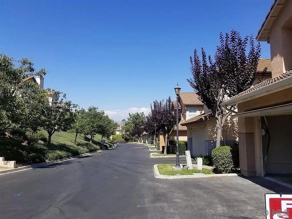2nd image of 5709 Kensington Pl