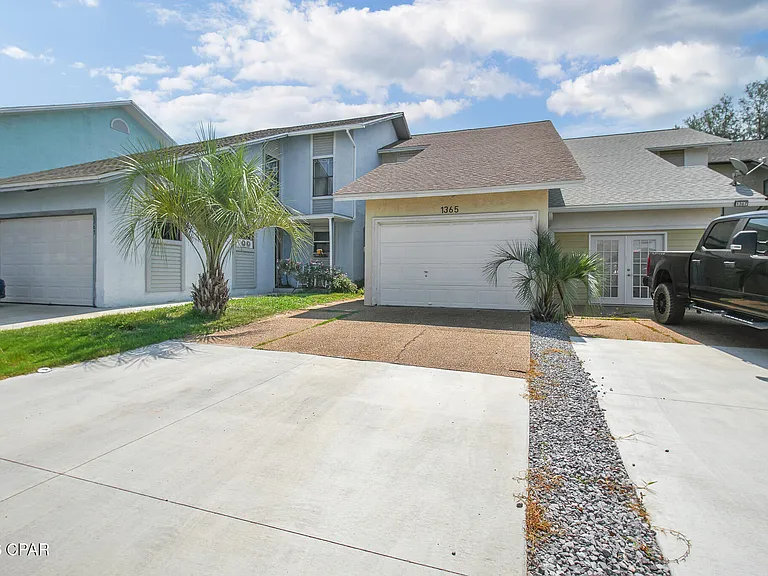 1365 Capri Dr — Photo 58