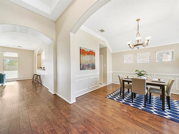 5th image of 1523 Elden Hills Way
