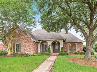 1633 Woodchase Blvd, Baton Rouge, LA 70808