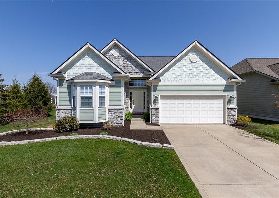 1st image of 12588 Broadmoor Ct S