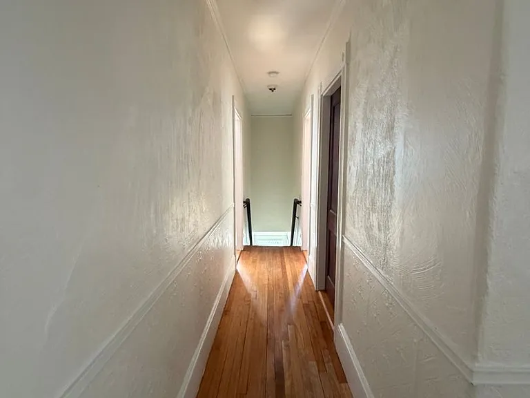 202 Central Ave — Photo 32