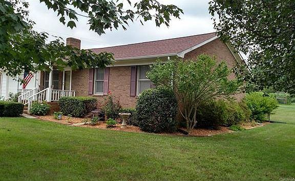 2nd image of 113 Dellinger Dr