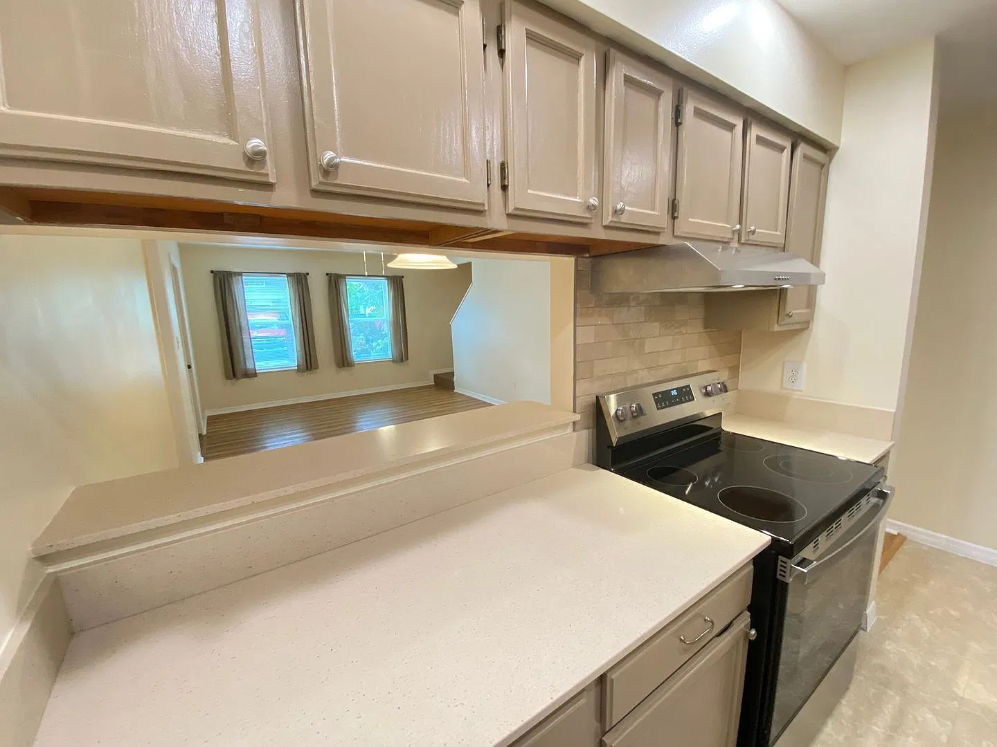 2 bed, 2.5 bath, 1159 sqft, $1,850 — Photo 2