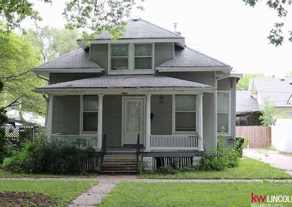 2nd image of 1236 Sumner St