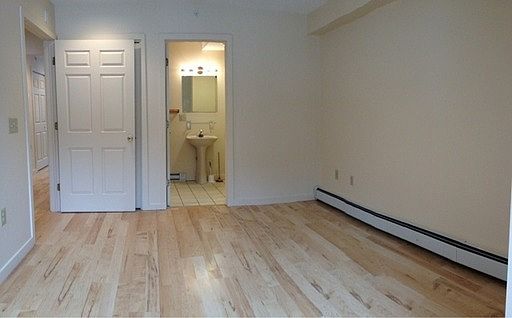 2nd image of 5 Fox Hollow Rd APT 405