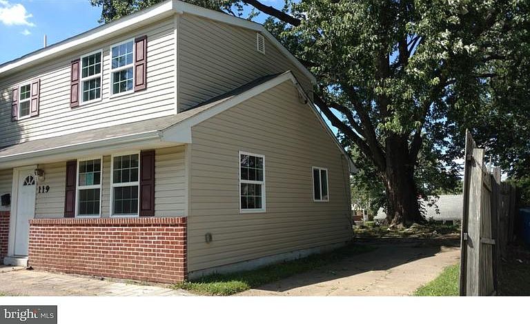 2nd image of 119 Cross Ave