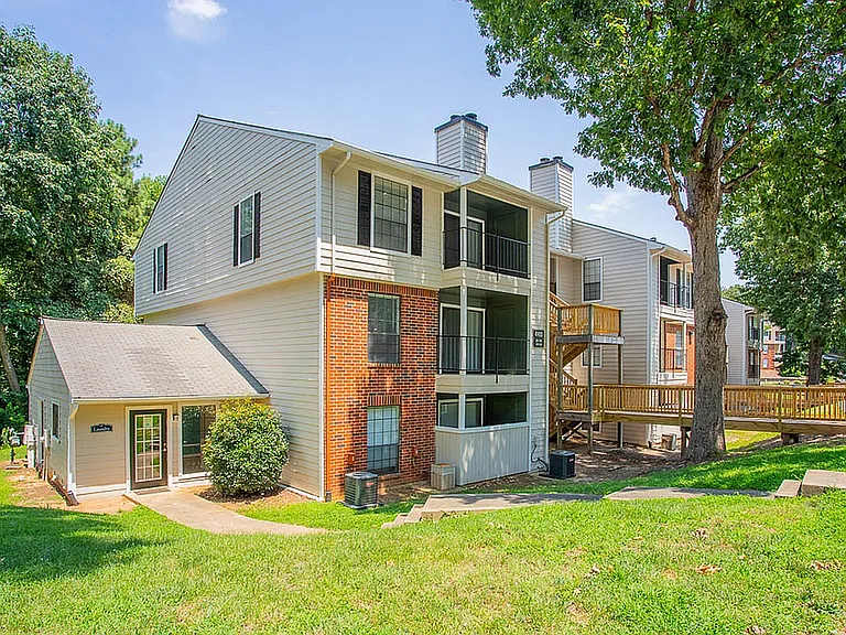 One-Bedroom and Two-Bedroom Apartments in Raleigh, North Carolina