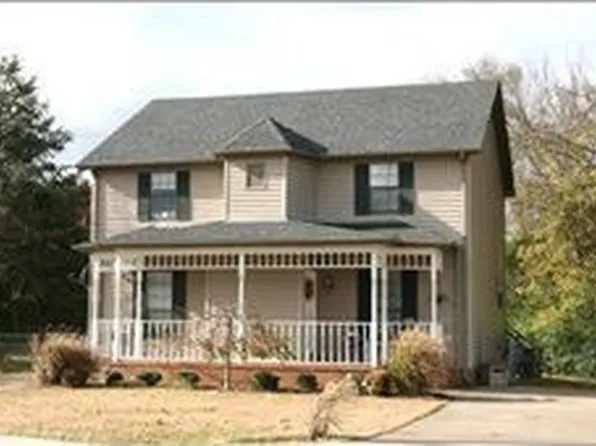 702-704 Enon Springs Rd W, Smyrna, TN 37167