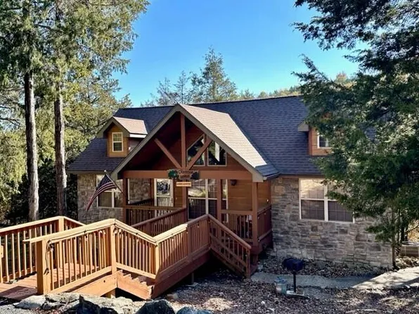426 Baldknobber Drive, Branson West, MO 65737