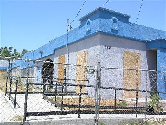 5th image of 840 N Sierra Way