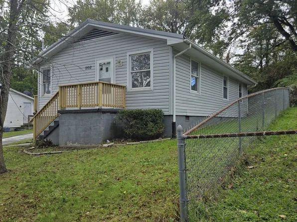 1002 Elizabeth St, Oak Hill, WV 25901