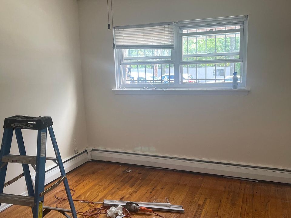 1st image of 3127 Gunther Ave Floor 2