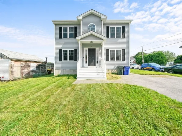 38 Renaud St, Fall River, MA 02721