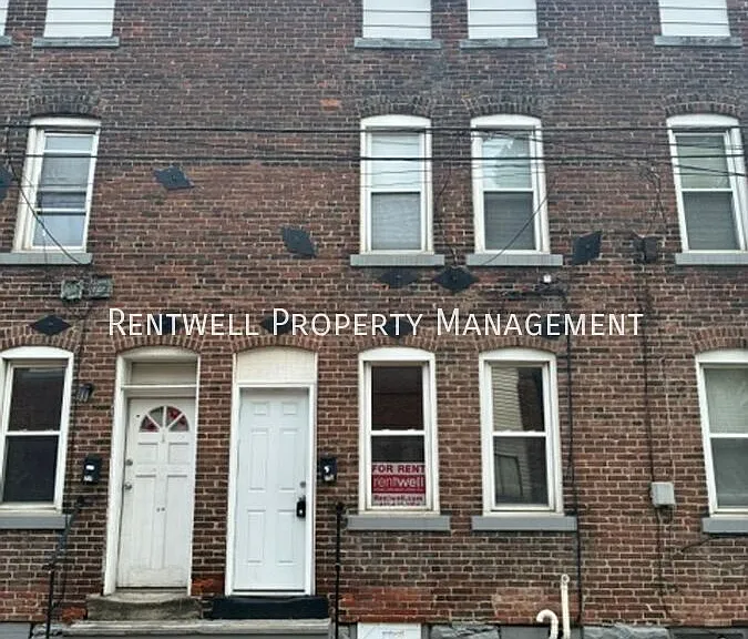 336 Gardner St — Photo 1