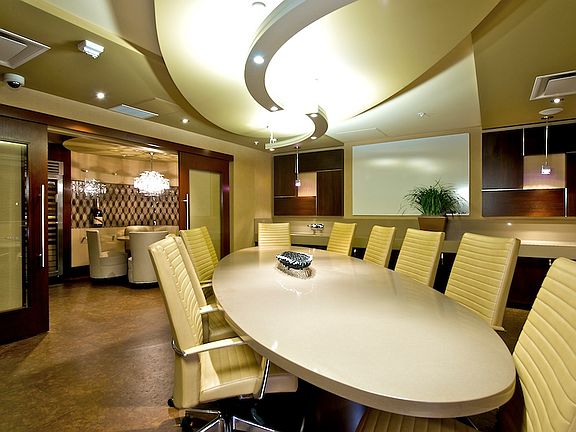 Entertainment Lounge