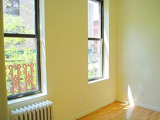 Rented by Chartwell Forest Hills Realty | media 2