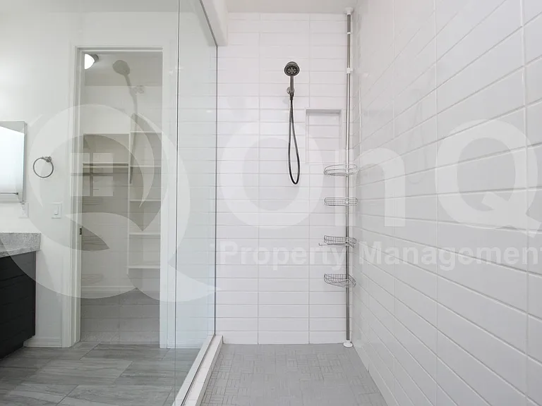 9114 S 167th Dr — Photo 27
