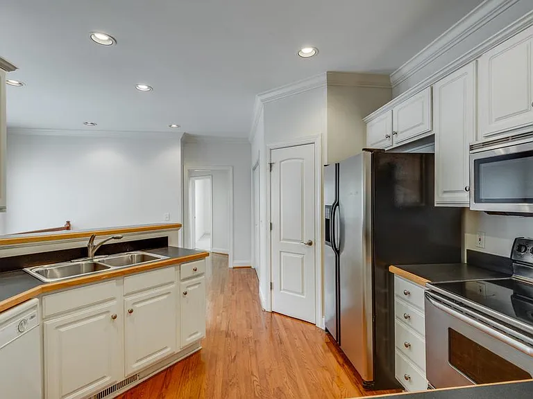 3331 Acklen Ave — Photo 13