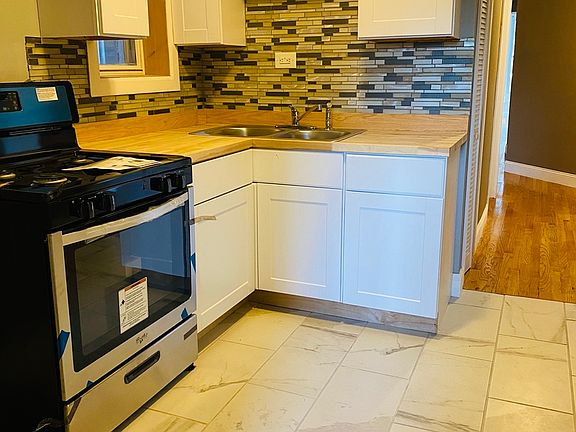 2nd image of 1550 E 65th Pl #2W