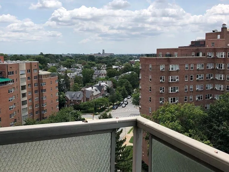 1 E University Pkwy #1001 — Photo 9