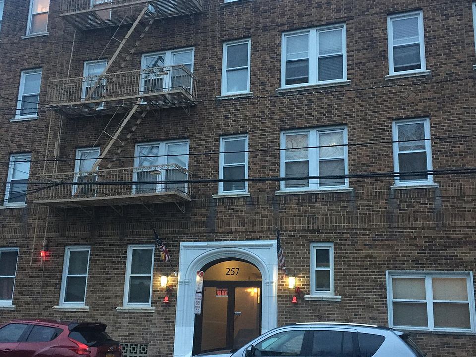 1st image of 257 Grant Ave #5