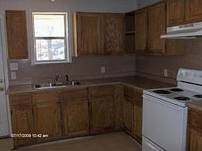 2nd image of 301 Cumberland Rd #A