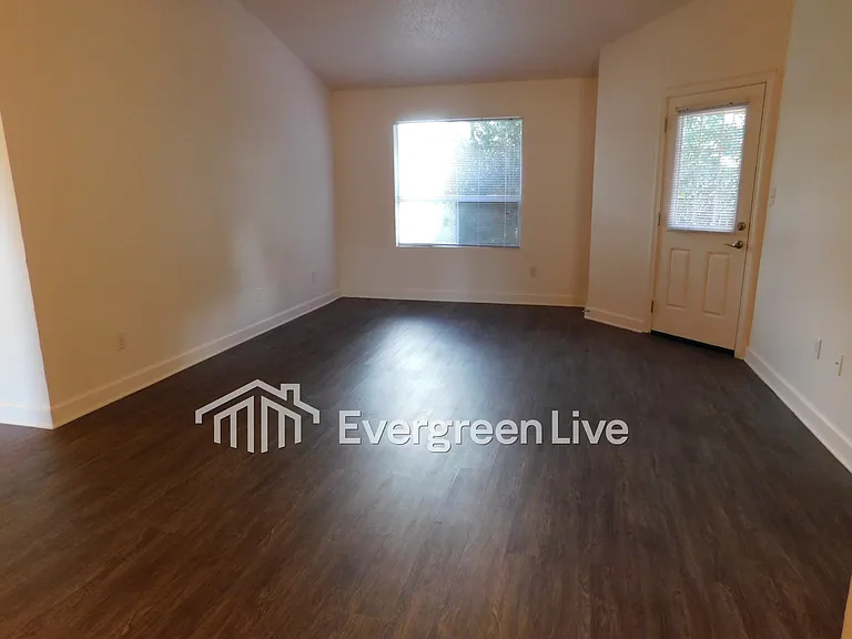 38 Callan Ct — Photo 2