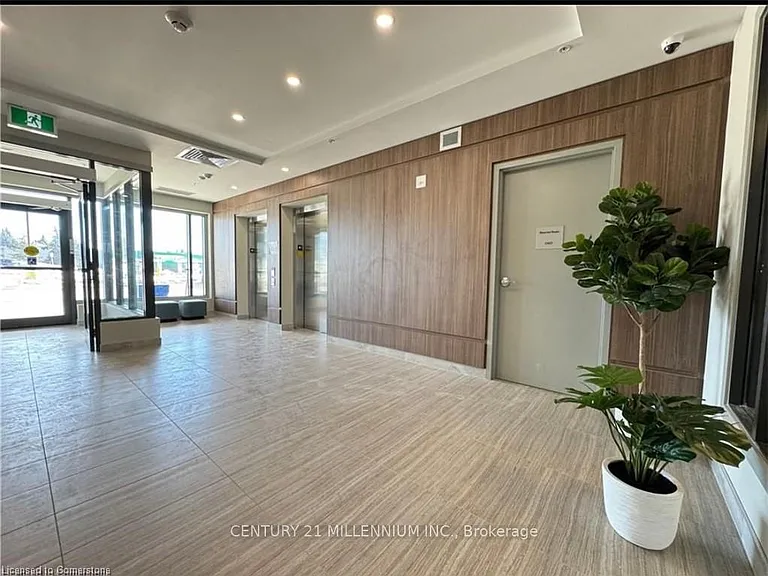 1000 Lackner Blvd #304 — Photo 2