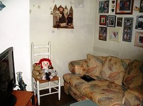 2nd image of 204 Lang St