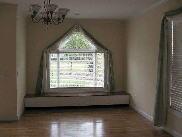 2nd image of 437 Cannon Knoll Dr