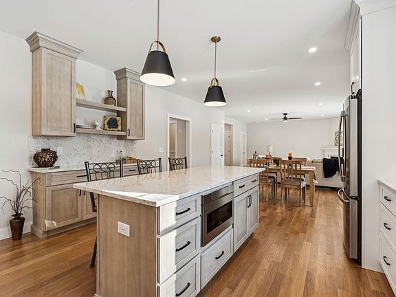 3rd image of 9 Ruby Road #24